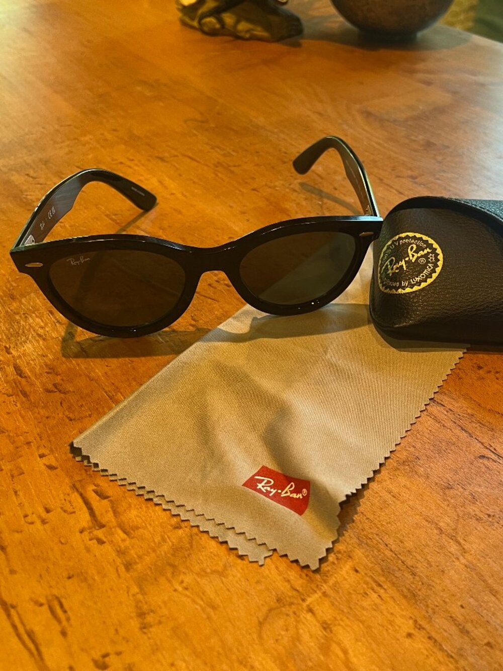 Black Ray Ban Wayfarer Way Sunglasses RB2241 - Picture 2 of 5